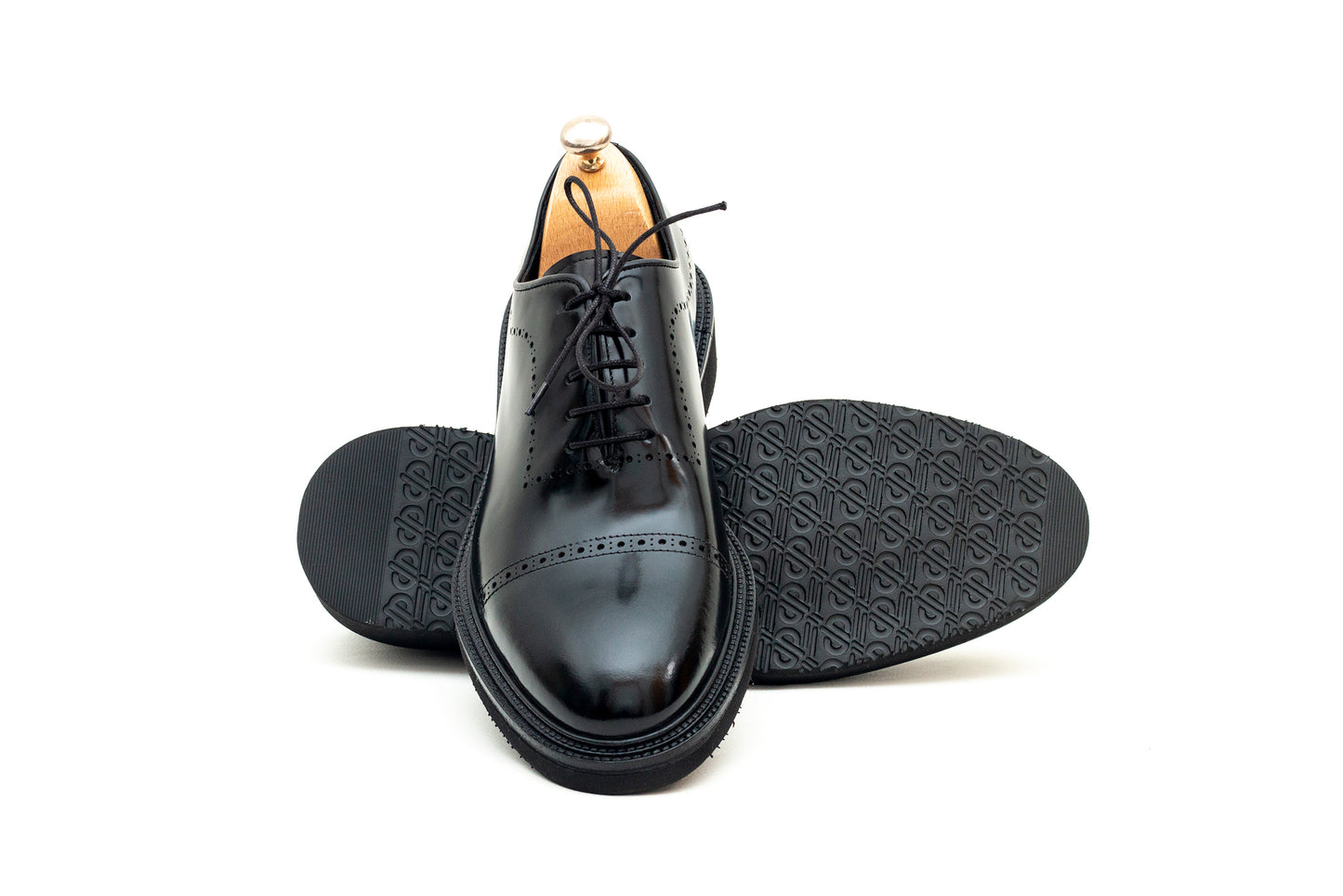 Regal Perforated Black Lace Up Shoe