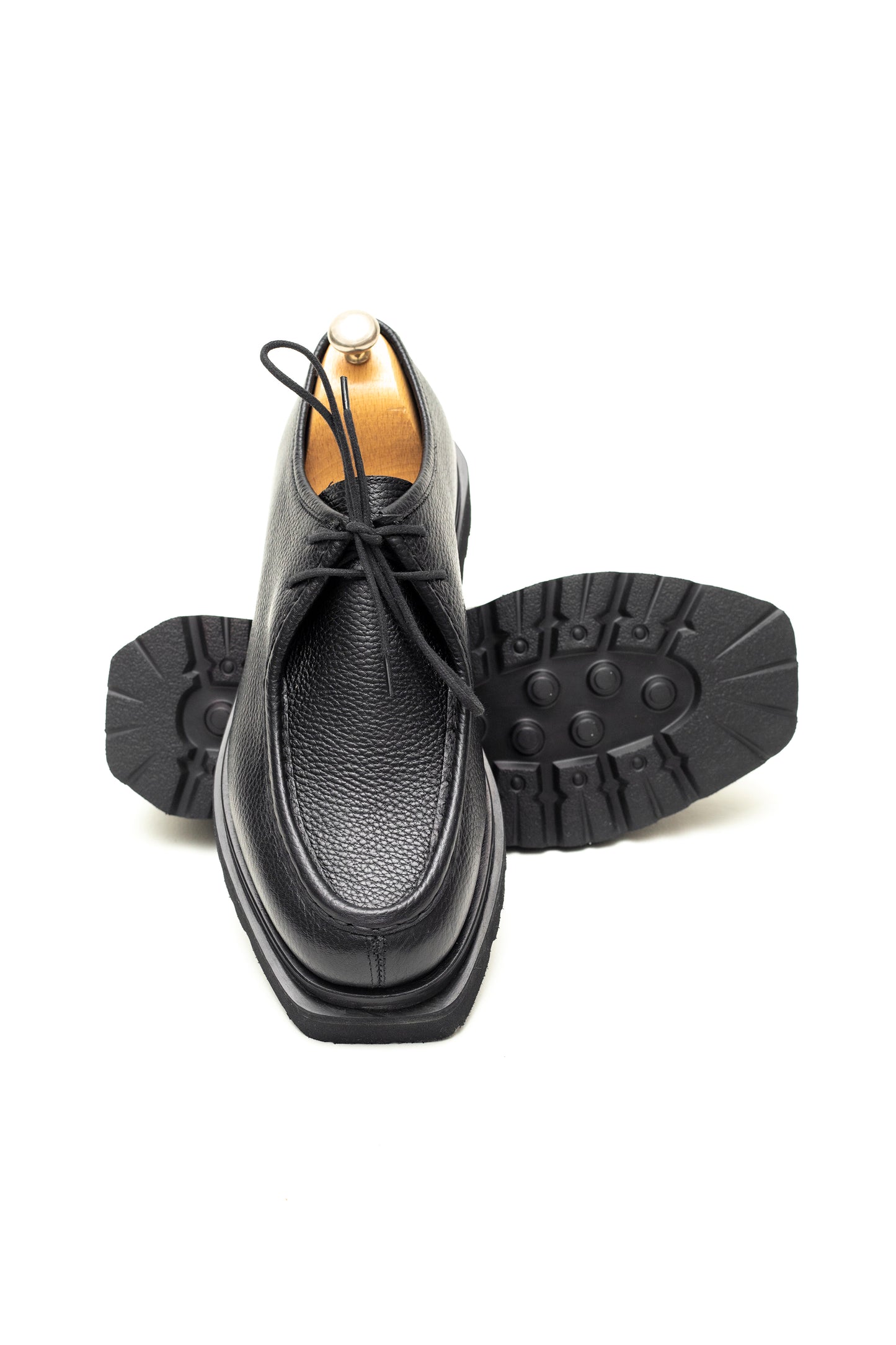 Voguish Square Wallabee Black